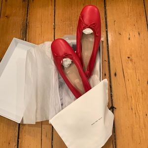 Brand new gorgeous Italic* red leather ballet flats in size 41. Super cute! NWB